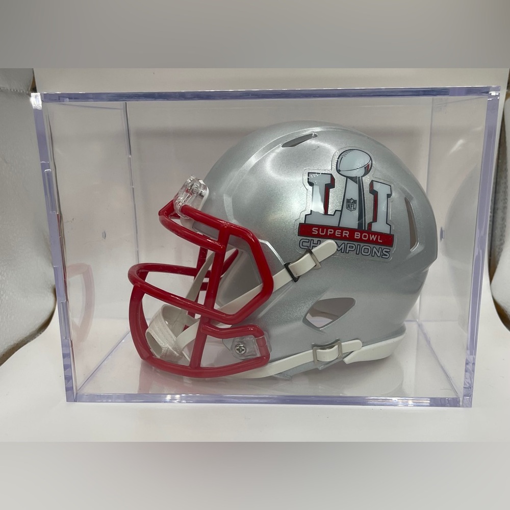 New England Patriots Super Bowl LI Mini Helmet with Acrylic Display Case